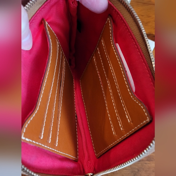 Dooney & Bourke Cream & Honey Zip Around - Picture 3 of 4